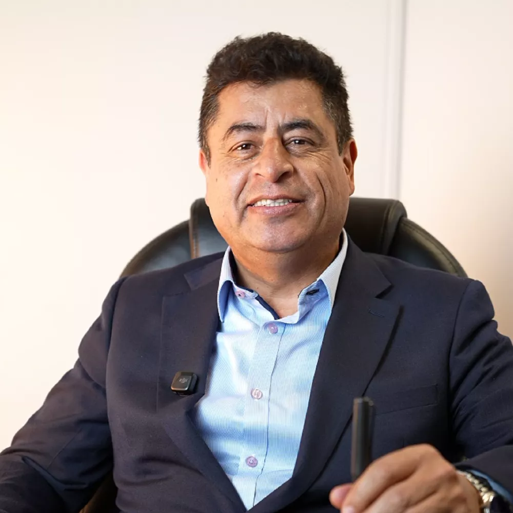 Caso Julio Perdomo — Estrategia digital